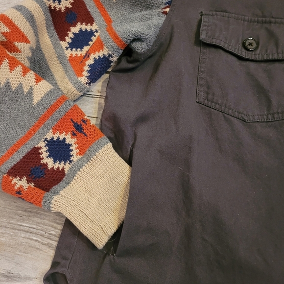 Thread & Supply greenish-brown shacket with Southwestern Aztec Sleeves Women's M - Picture 6 of 12